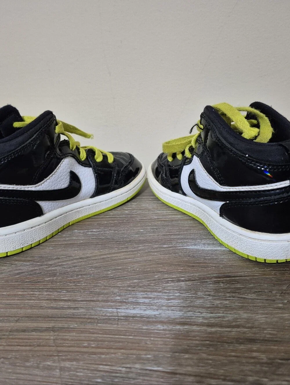 Air Jordan Nike Shoes BO6932-003. Child Size 12C. Black White Green Laces